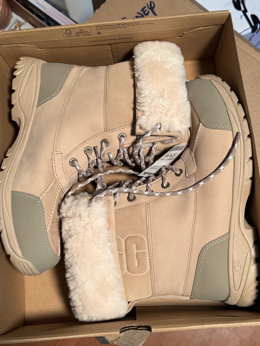 UGG Butte Logo Waterproof Leather Snow Boots- Tan, Men’s Size 9.5. NWT